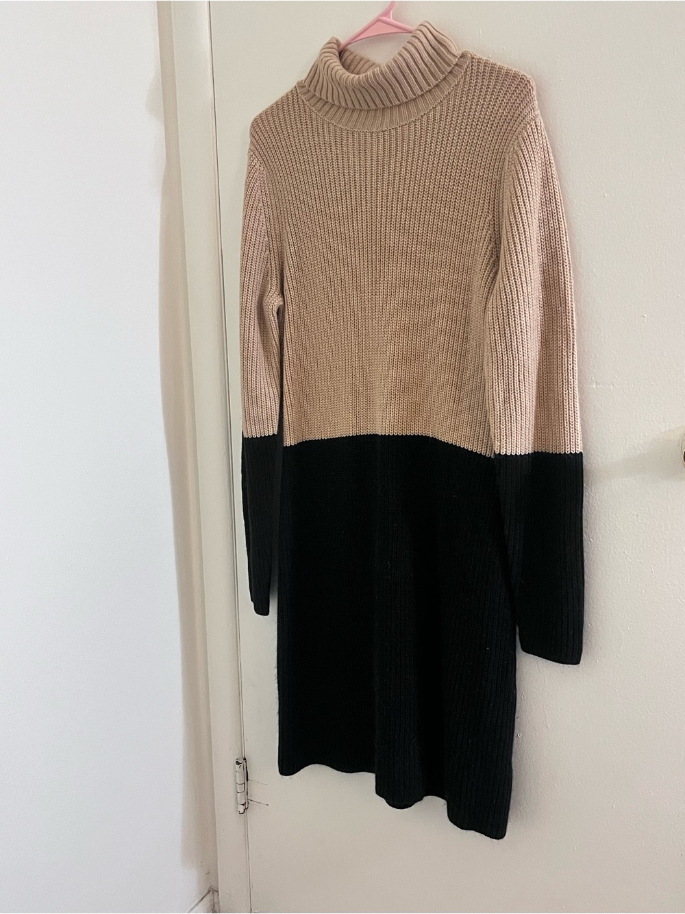 Belle by Kim Gravel Medium Beige Black Colorblock Ribbed Sweater Dress